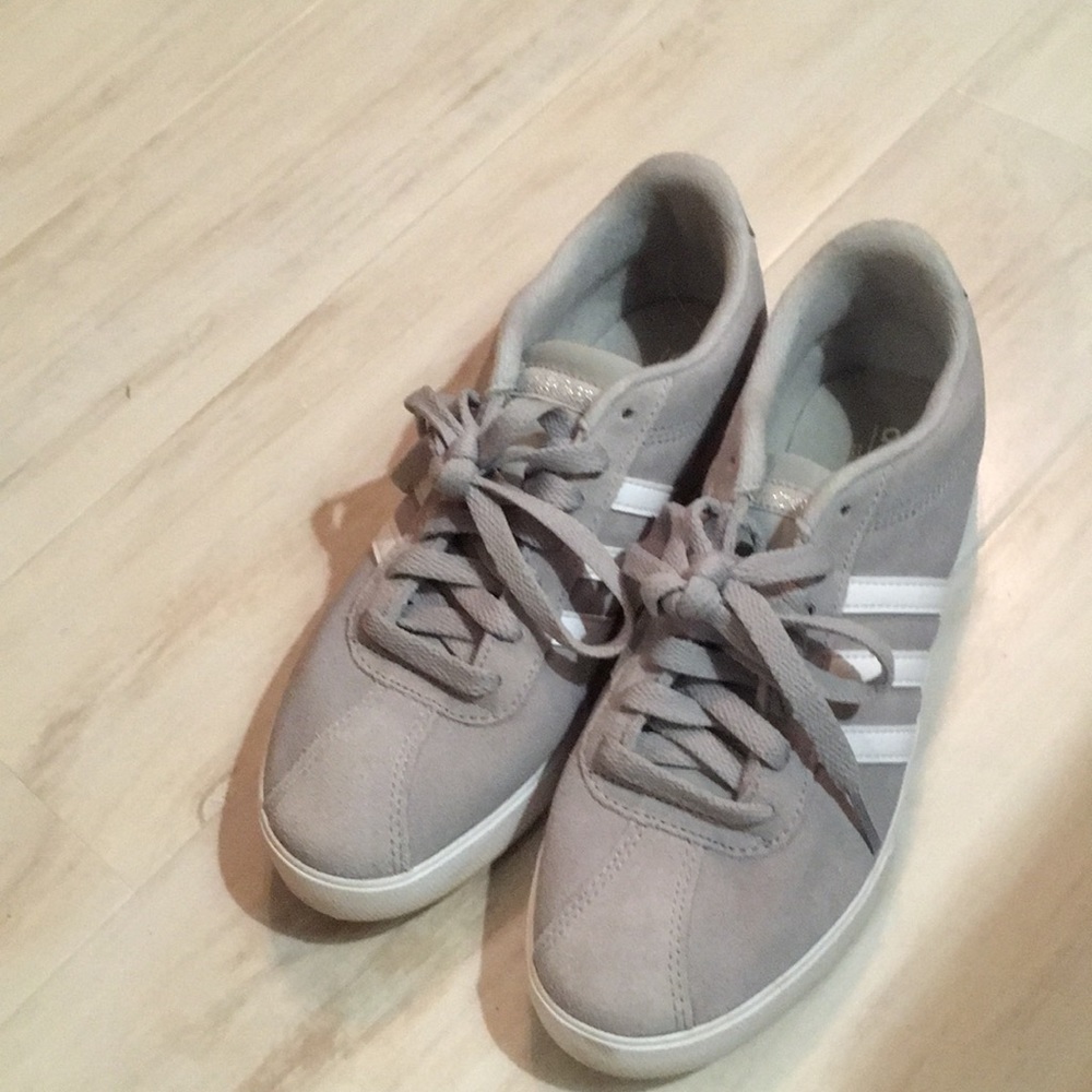 Adidas Neo grey sneakers
